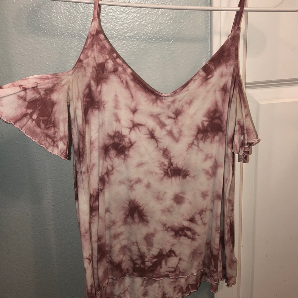 Off the shoulder pink tie-dye tee